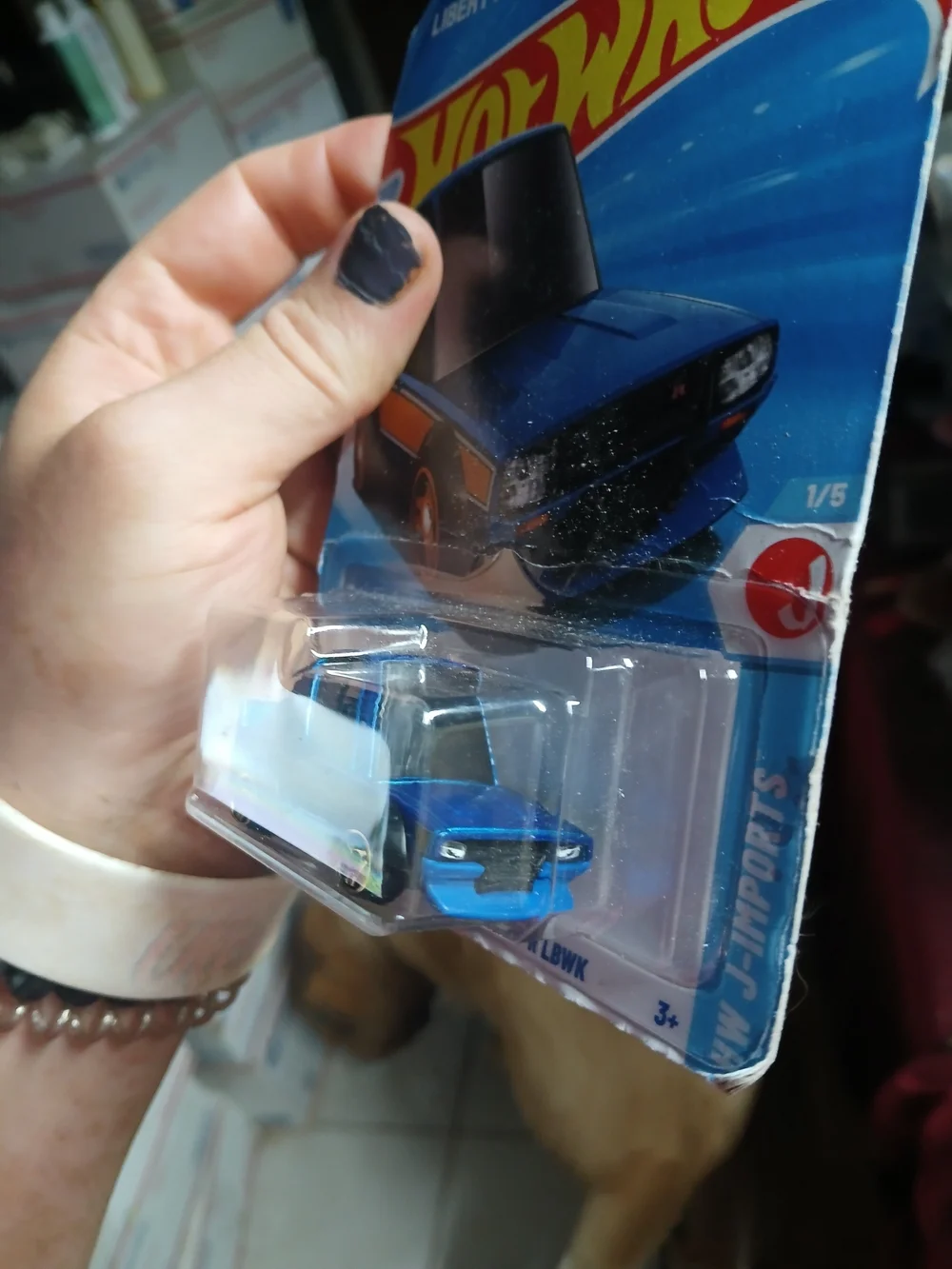 Hot Wheels Liberty Walk Nissan Skyline 2000GT-R Toy Car - Blue with Gold Stripe